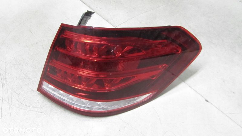 MERCEDES W212 LIFT LAMPA PRAWA TYŁ TYLNA LED 11- - 1