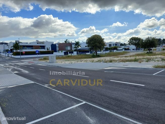 Terreno lote 647m2 para construção moradia Belverde/Seixal-1
