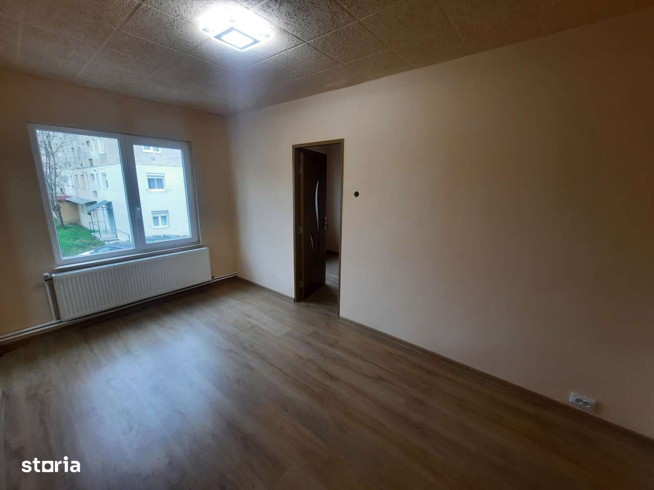 Vand apart. 2 camere Et.1 zona Piata Somes - Satu Mare - Imagine principală: 5/10