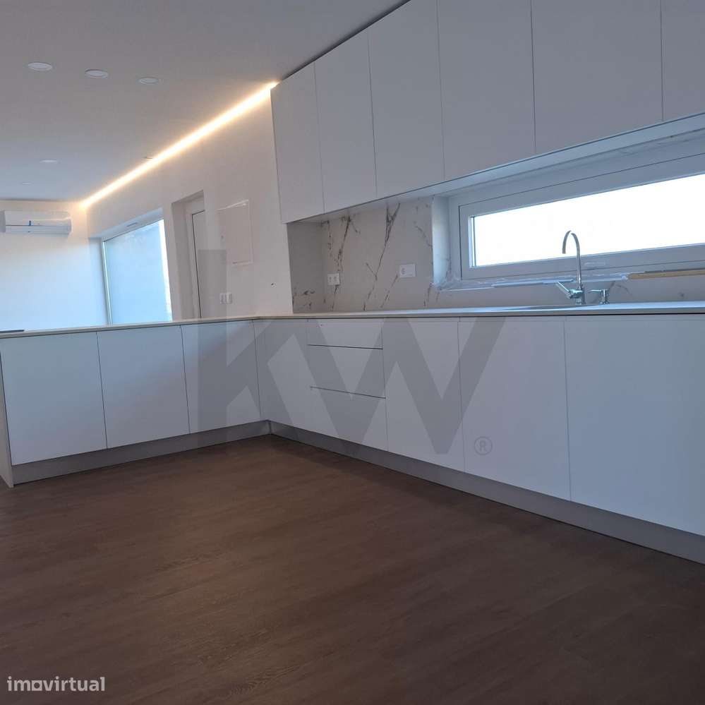 Moradia Térrea T3+1 a 10 Minutos de Aveiro: Design Moderno e Lote de 3 - Grande imagem: 5/25