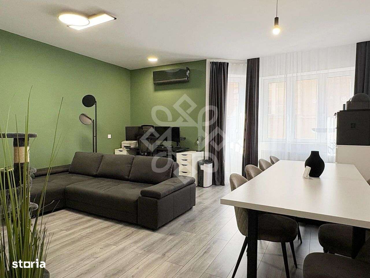 Apartament ultracentral cu 3 camere, zona Piata Ferdinand - Imagine principală: 1/20
