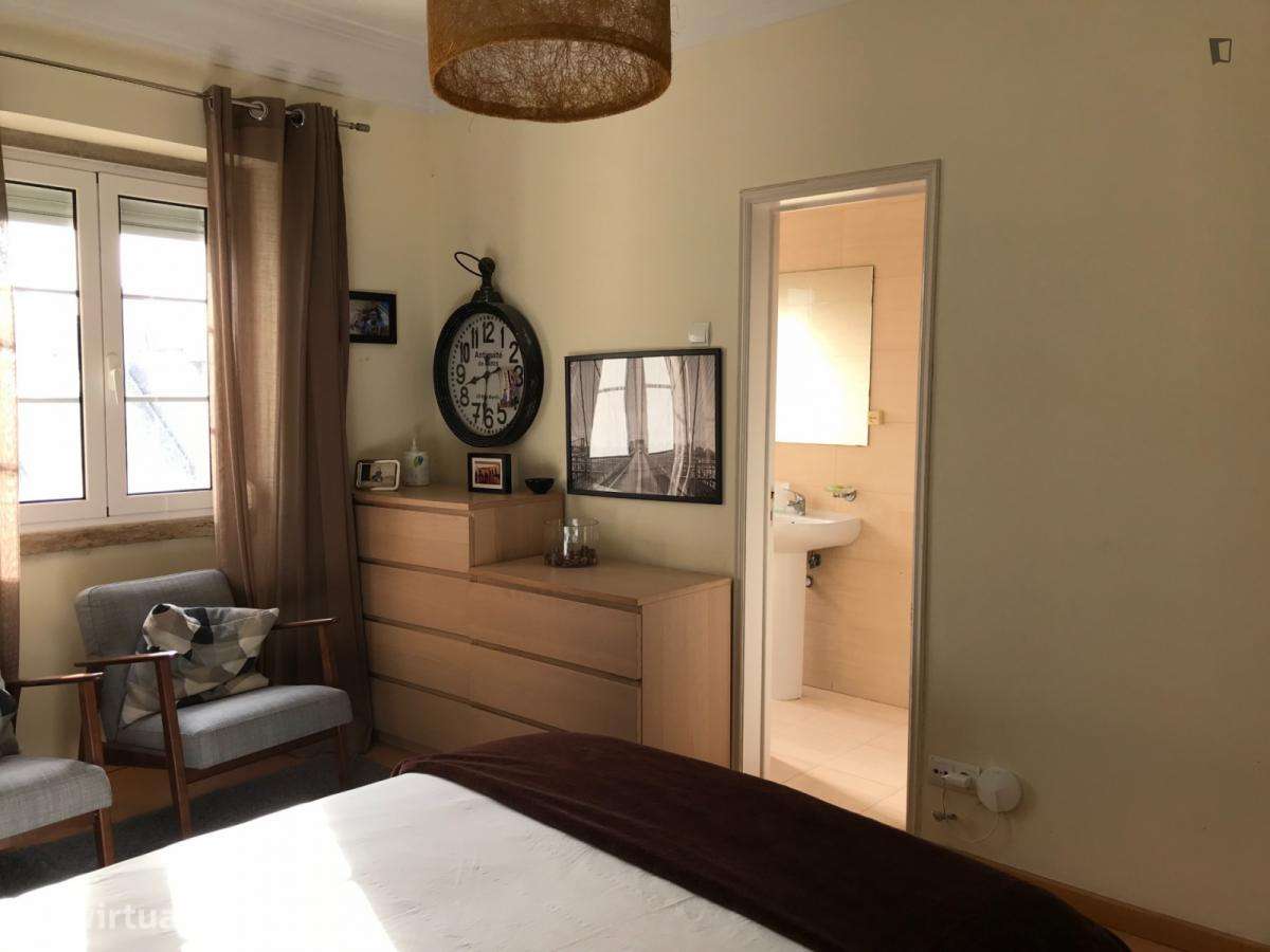 Quarto - localizado em Arroios Lisbon - Grande imagem: 4/9
