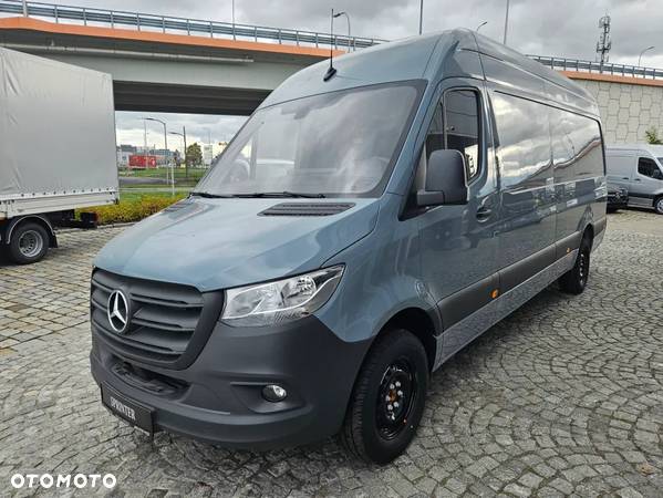 Mercedes-Benz Sprinter - 2