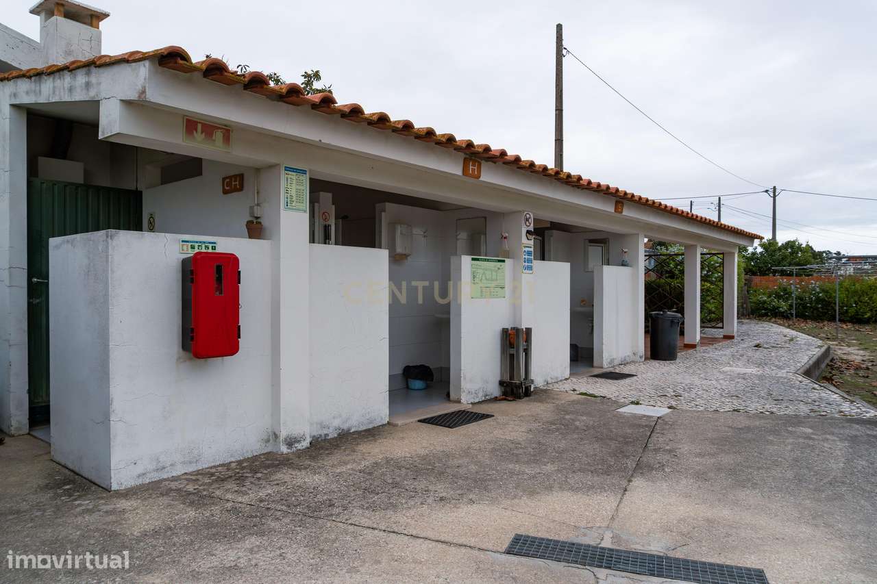 Oportunidade de investimento: edifício habitacional + piscina + terren-18