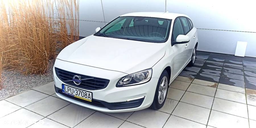 Volvo V60 D2 Drive-E Momentum - 2