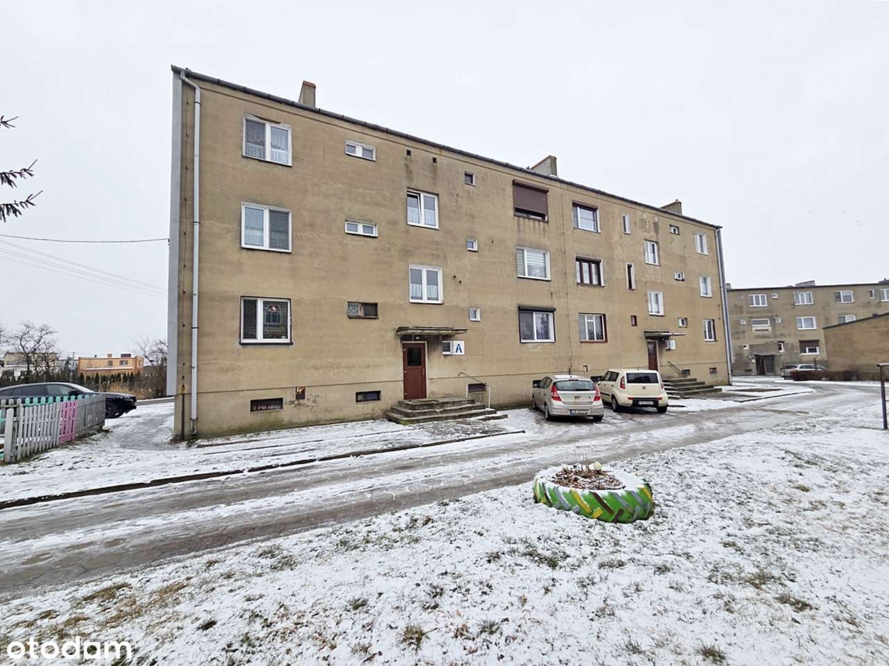 Z balkonem i budynkiem gospodarczym-16