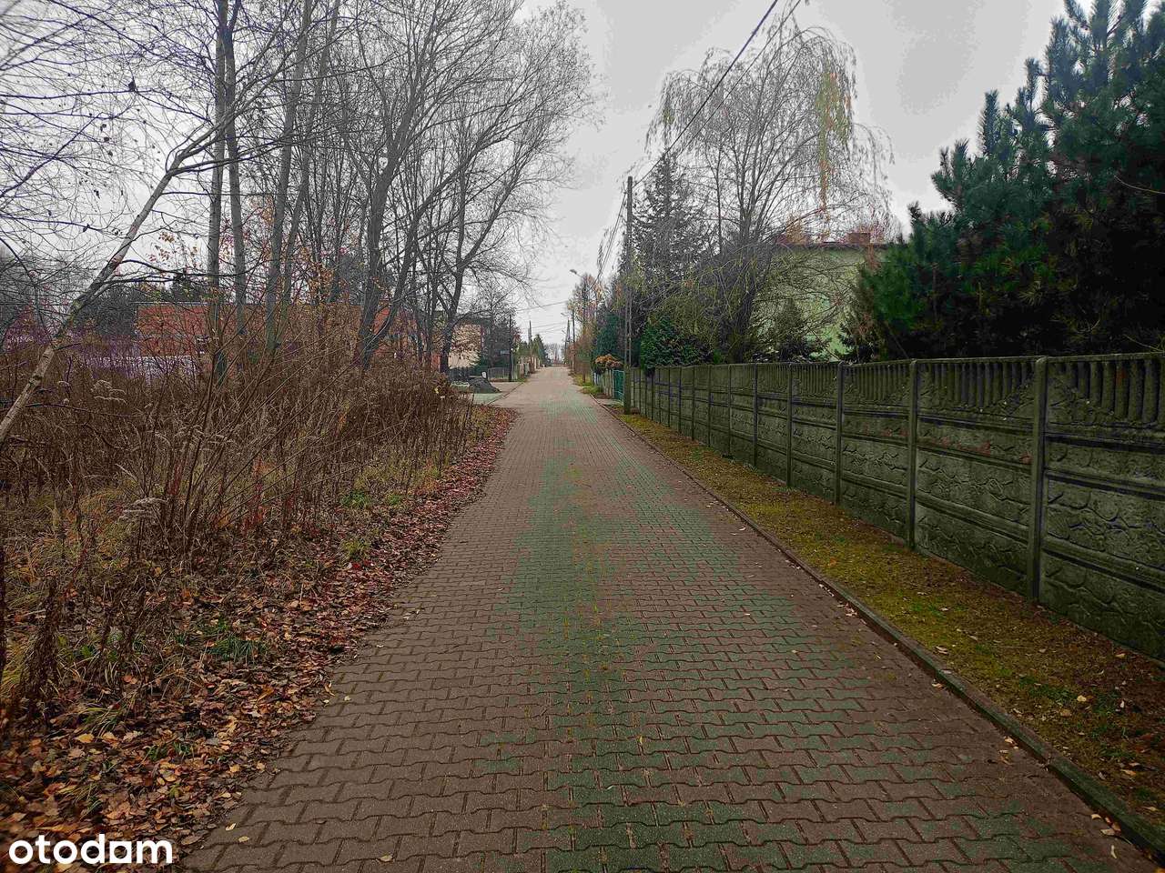 Działka usługowo-budowlana z przeznaczeniem na parking lub budowę domu-12