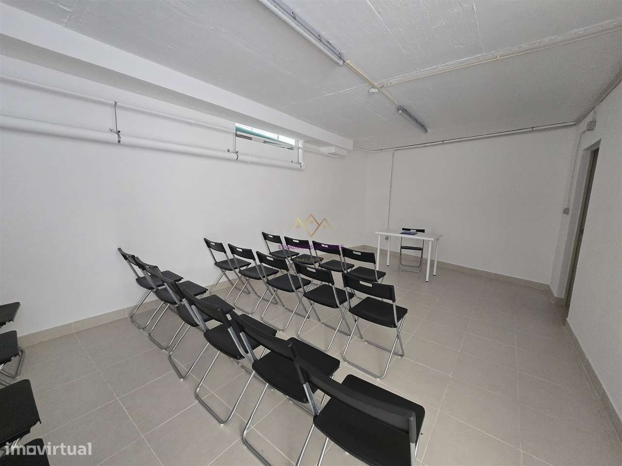 T4 com Piscina em Alverca-42