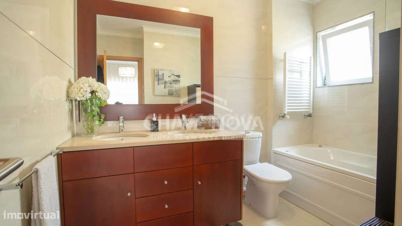 PS - Moradia T4+1 com jardim e possibilidade de piscina Gulpilhares-24