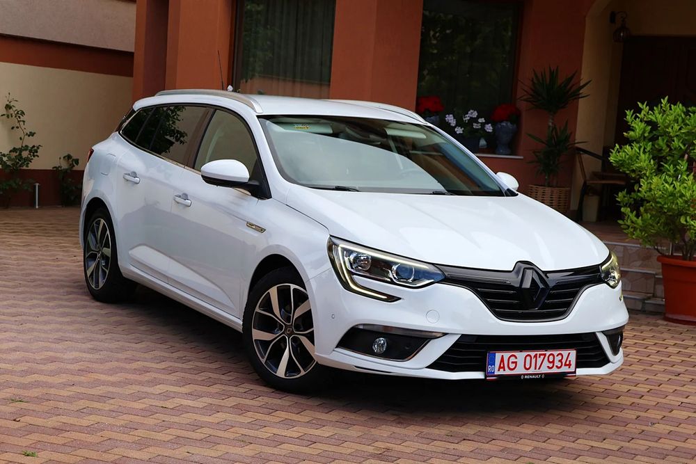 Renault Megane IV [2016 - Prezent] ENERGY dCi 110 Start & Stop Bose Edition 2018