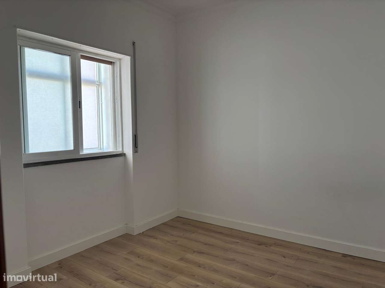 Andar de moradia T2 com amplo espaço exterior no Murtal — Parede - Grande imagem: 5/19