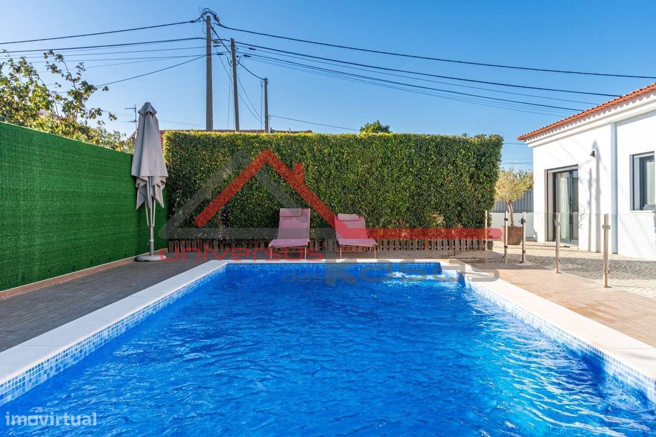 Moradia Térrea Isolada V4 com Piscina Moita-5