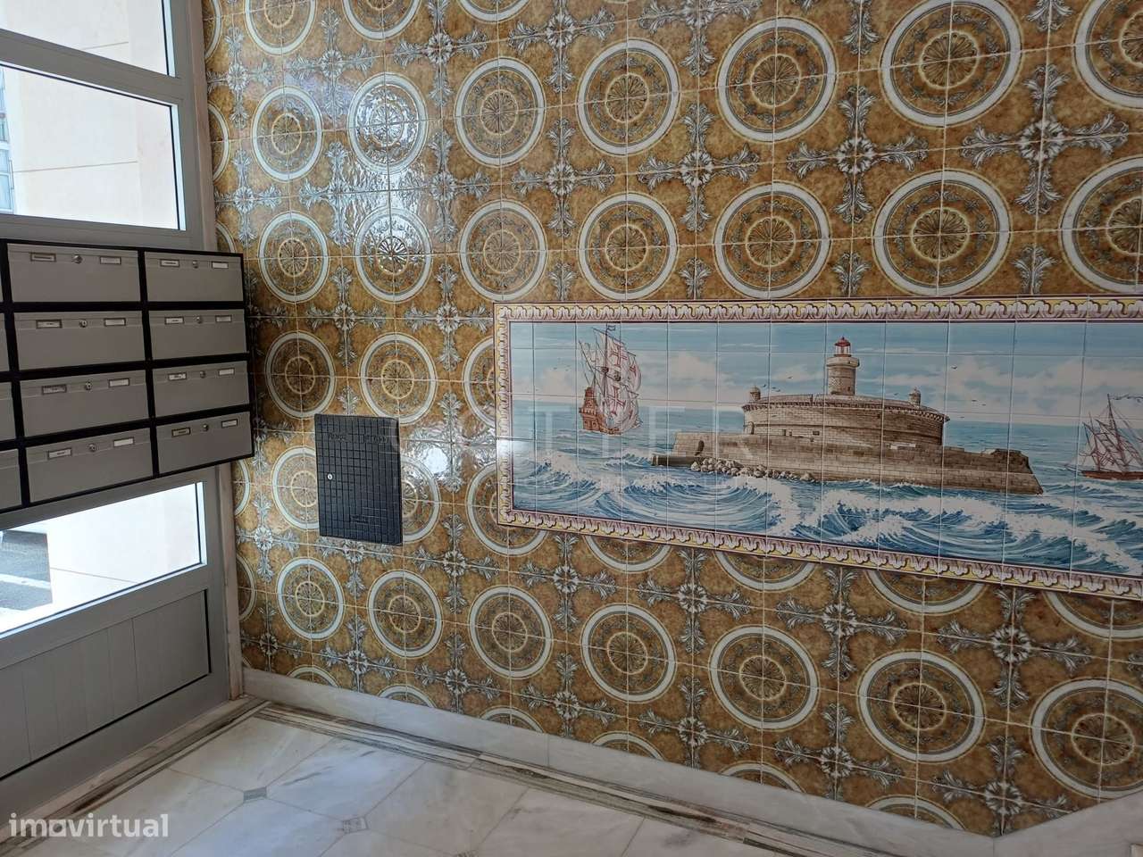 Apartamento T2 Remodelado em Oeiras-33