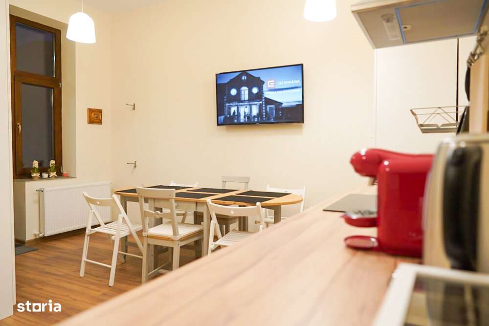 Apartament de închiriat ultracentral Oradea - Imagine principală: 2/9