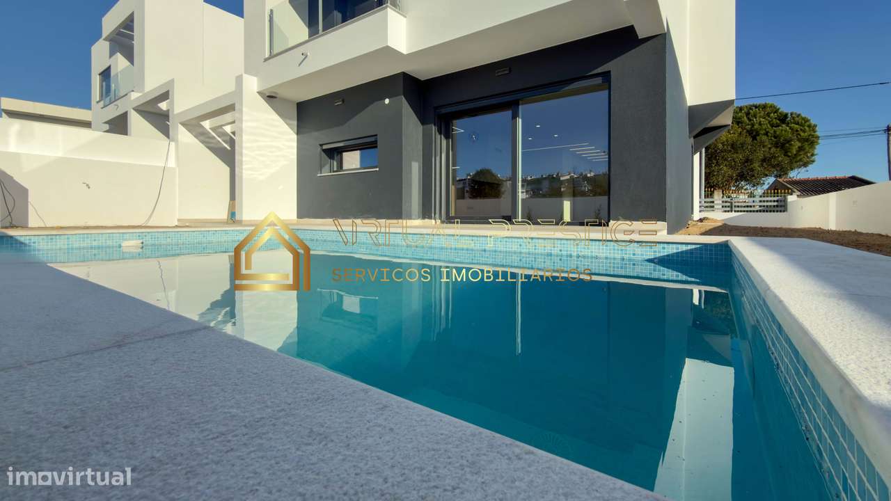 Moradia T4 moderna na Charneca da Caparica com piscina, jardim e ga...-27