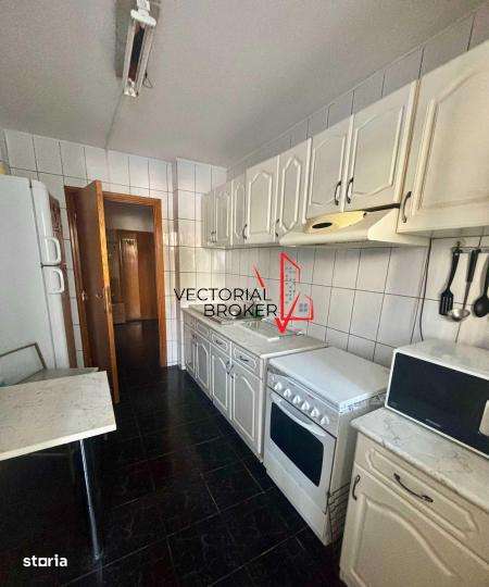 Apartament 4 camere Dristor Benzinaria Moll
