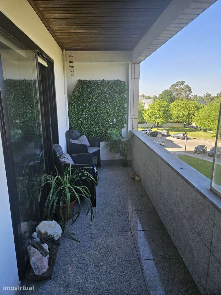 Excelente  apartamento T2-15