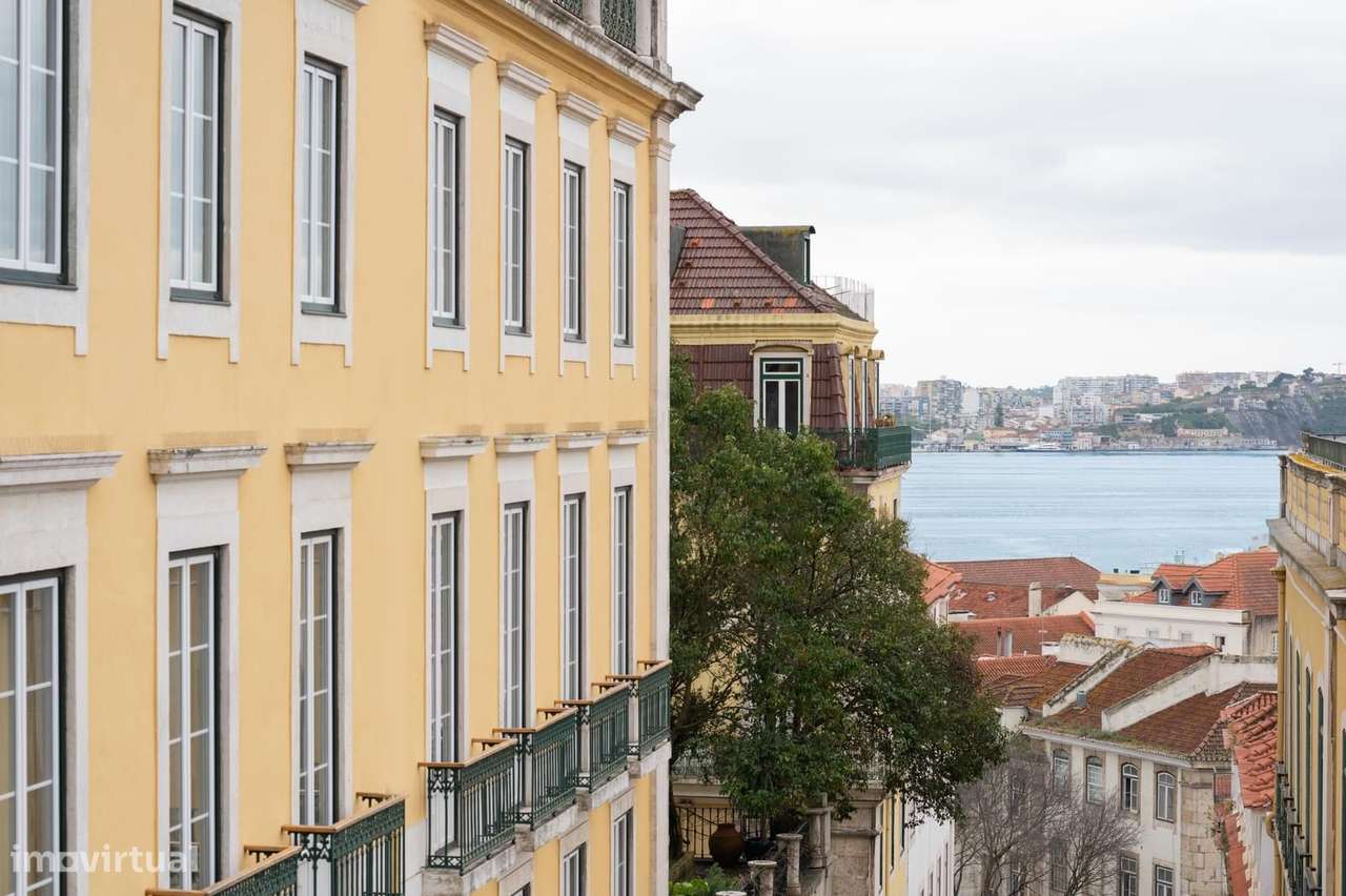 Apartamento T2 com vista, Sé, Lisboa - Grande imagem: 3/52