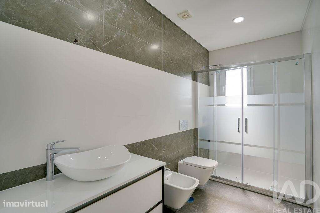 Casa / Villa T5 em Pontinha e Famões de 514,00 m2 - Grande imagem: 4/24