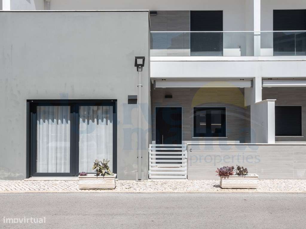 Apartamento T2 em Condomínio Privado - Perto da Praia da Manta Rota-23