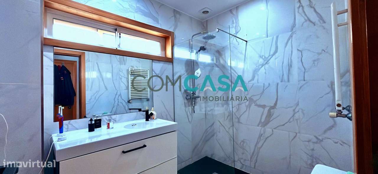 Moradia V4 | piscina descoberta | proximo da praia | Lavra Matosinhos-26