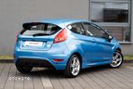 Ford Fiesta 1.6 Ghia - 13