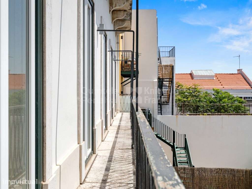 Apartamento T3 com vista rio para venda na Lapa, Lisboa-7