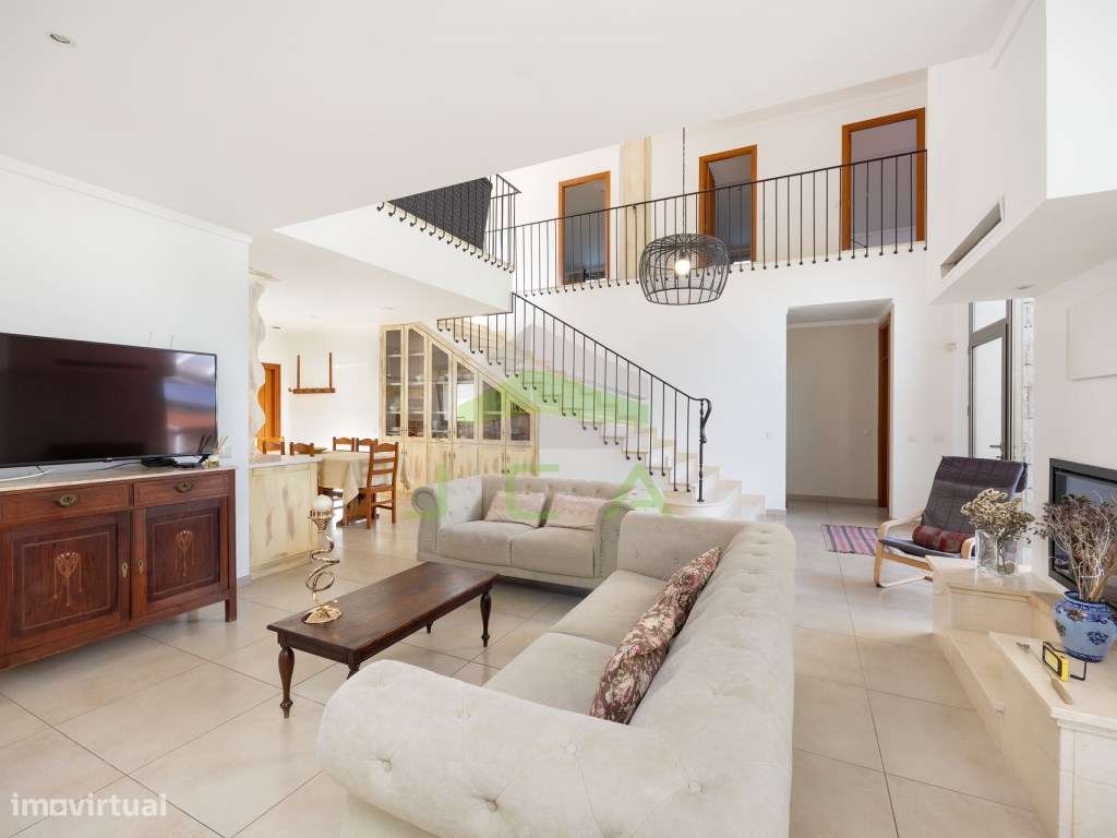 Moradia com terreno e piscina a 3km da Batalha-24