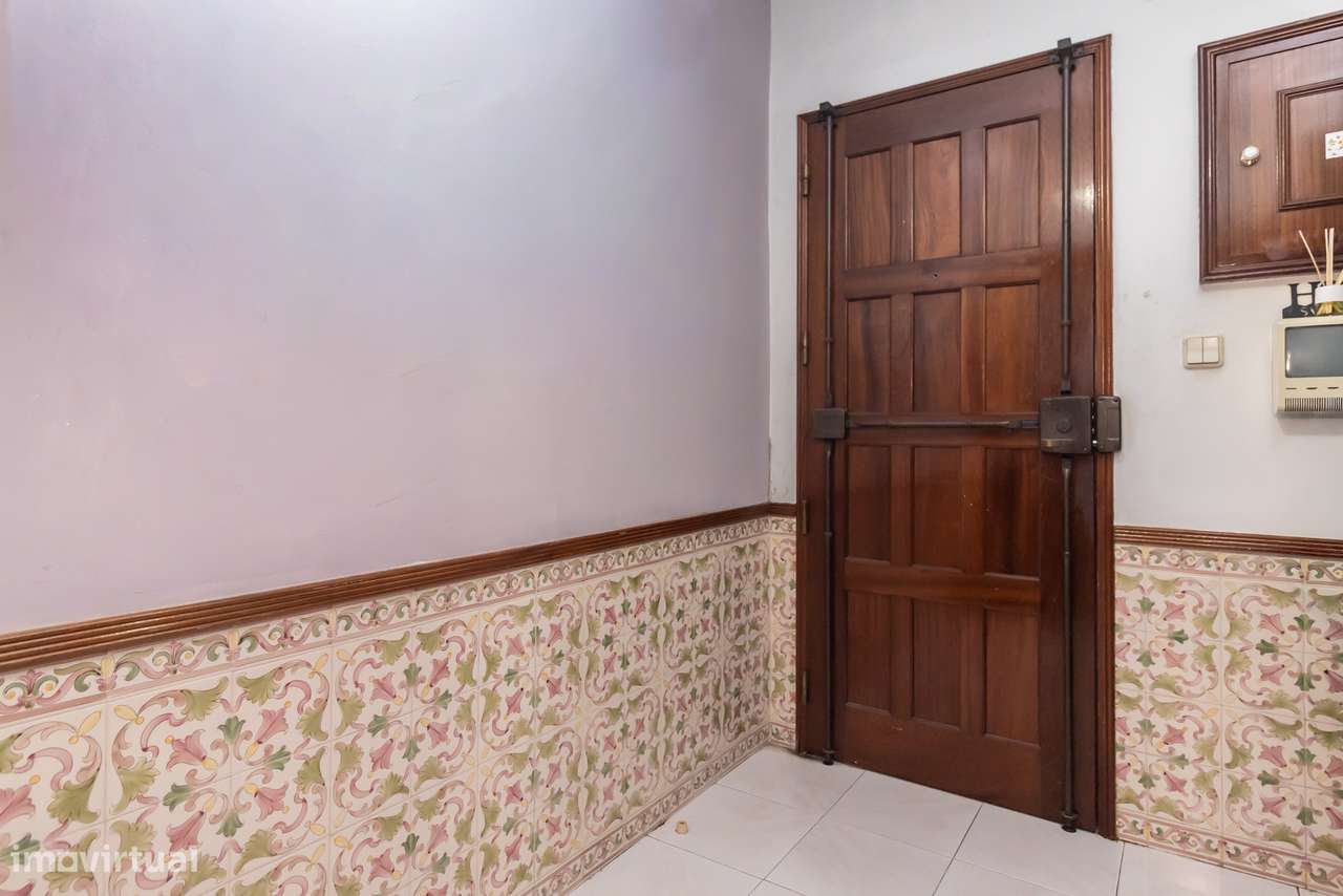 O lugar perfeito para começar uma nova vida – T1 no coração de Massamá-4