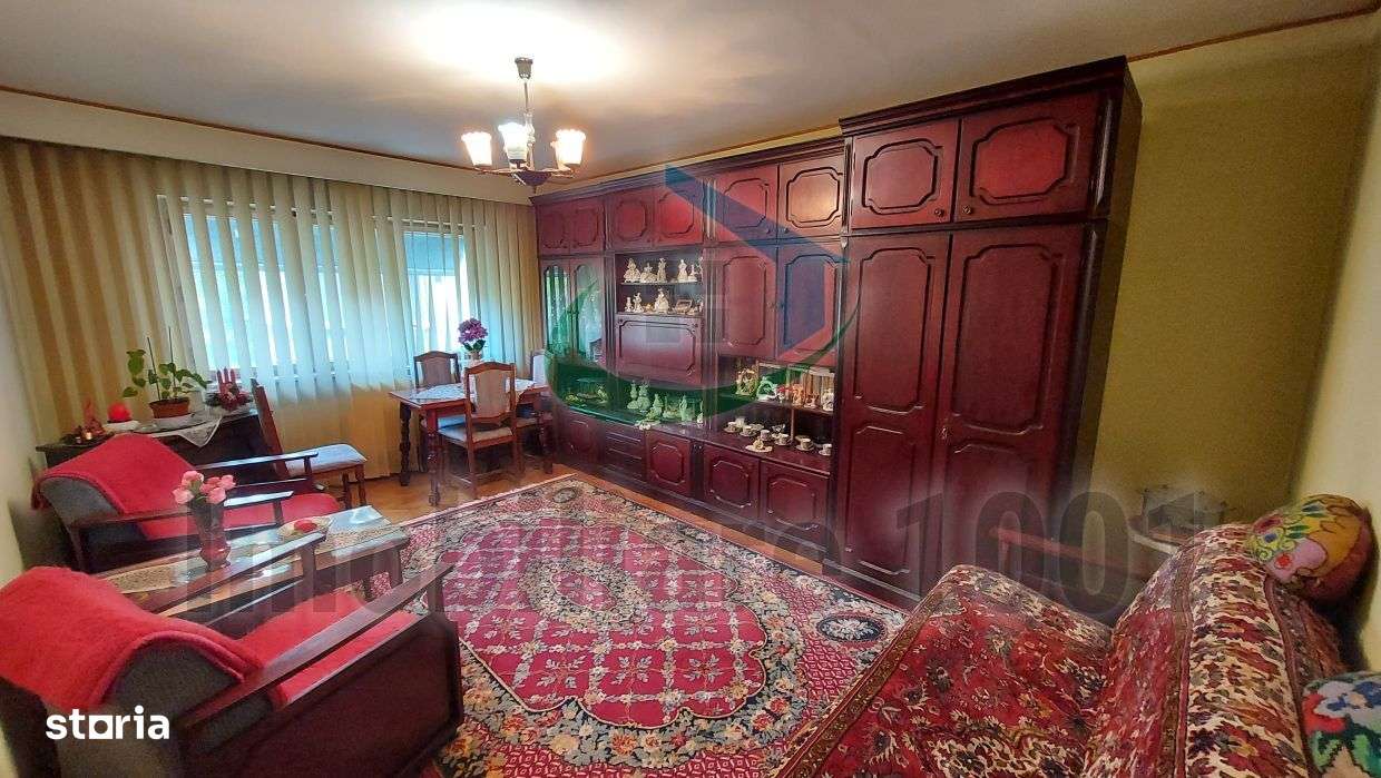 Apartament 4 camere, Republicii, etaj 1, garaj și boxa, zona Canal 7-0