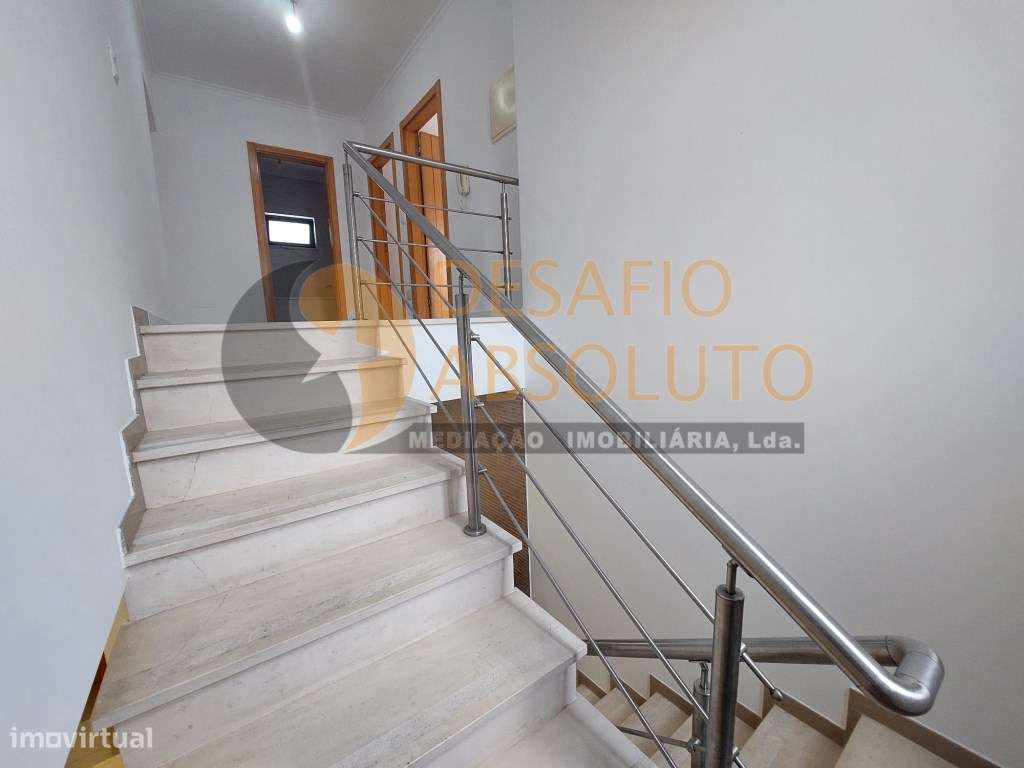 Moradia Isolada T5, boas áreas. Quinta da Alembrança - Feijó-18