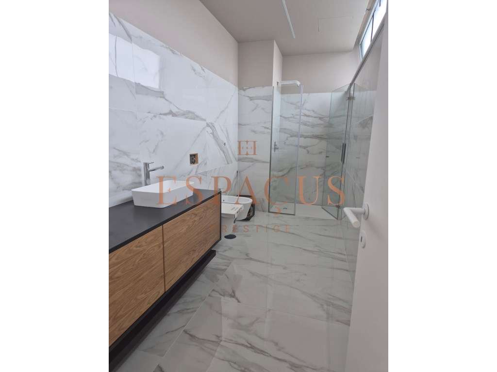 Moradia T3 em Afife Com Vista Mar-13