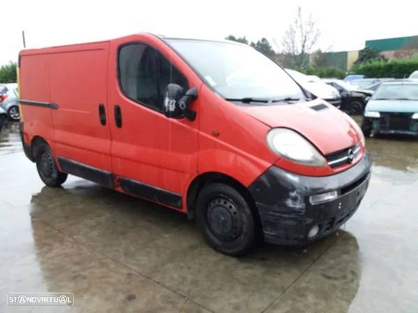 Opel Vivaro 1.9 DCI 6 velocidades às peças - 1