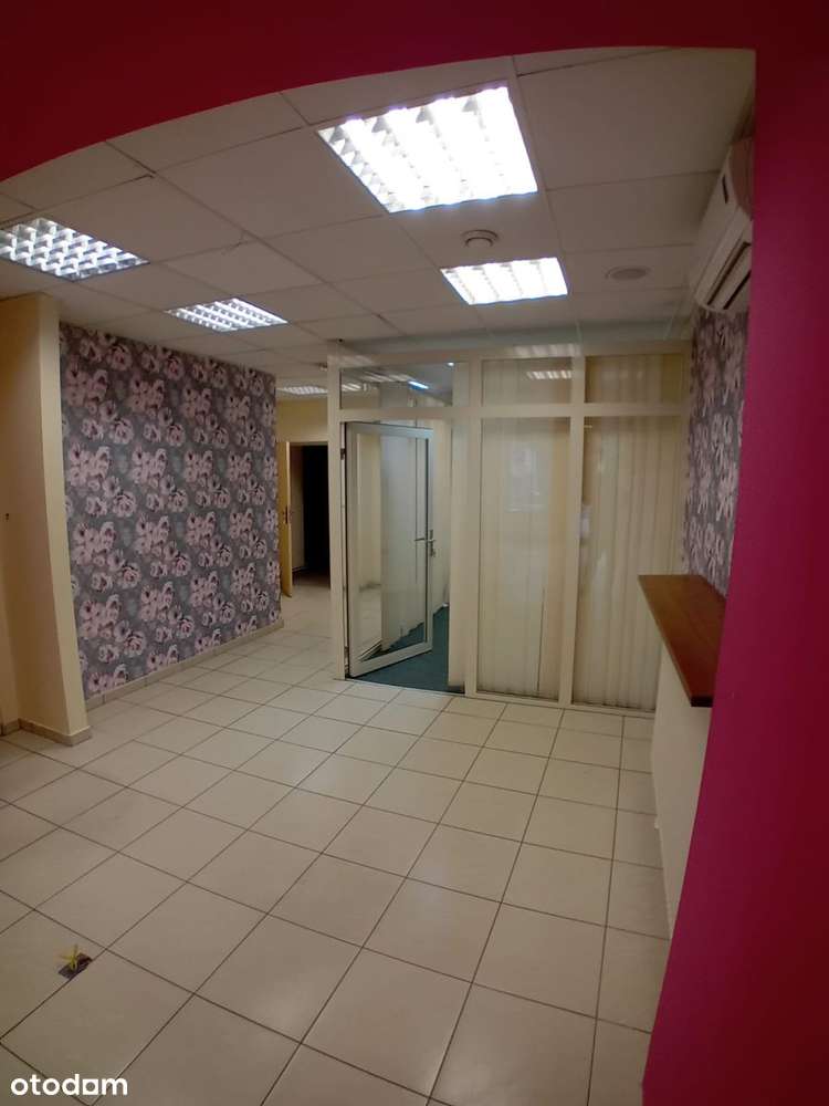 Lokal w centrum Żywca sprzedam-7