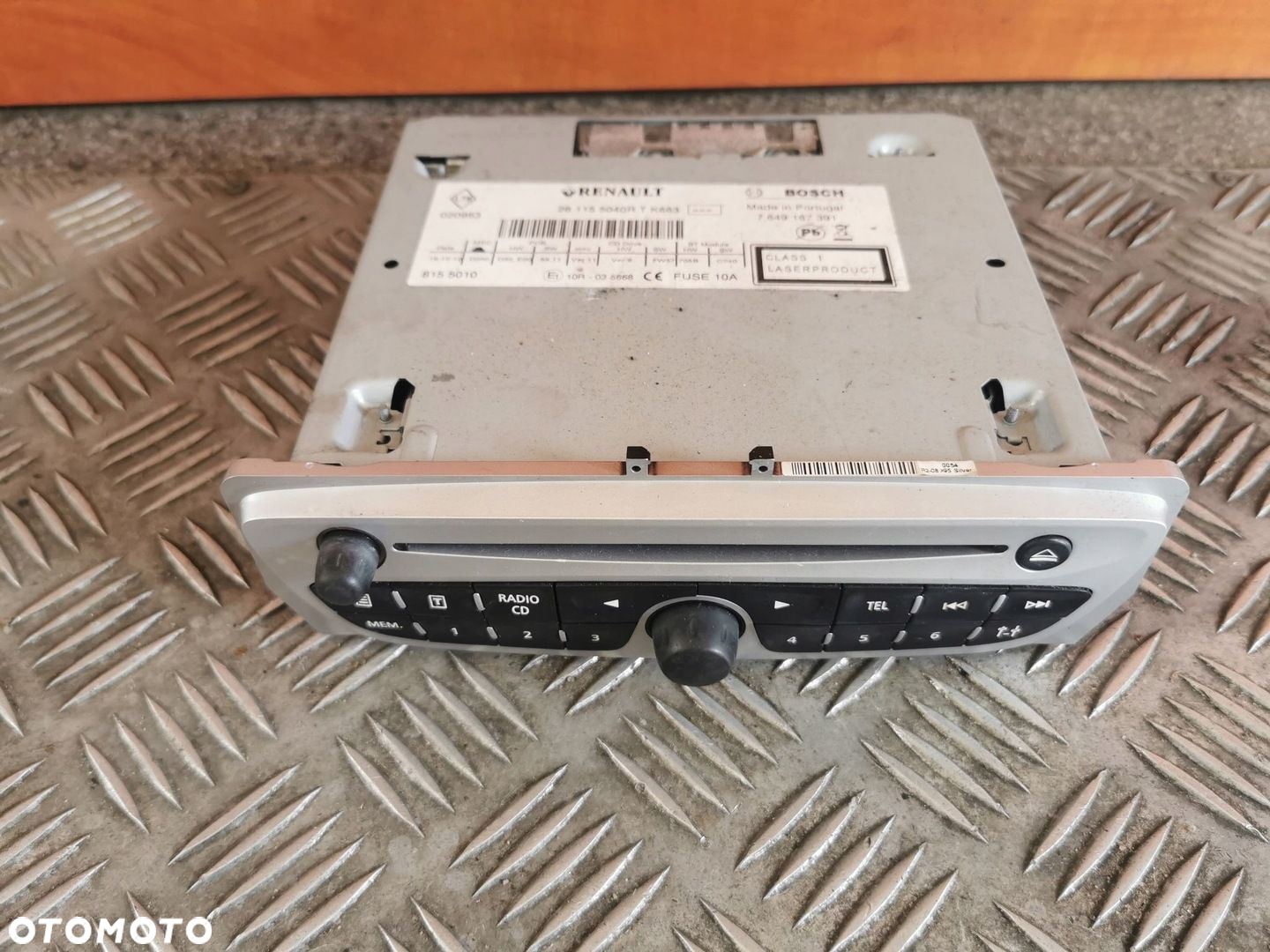 RENAULT MEGANE III OE RADIO CD 281155040R - 2