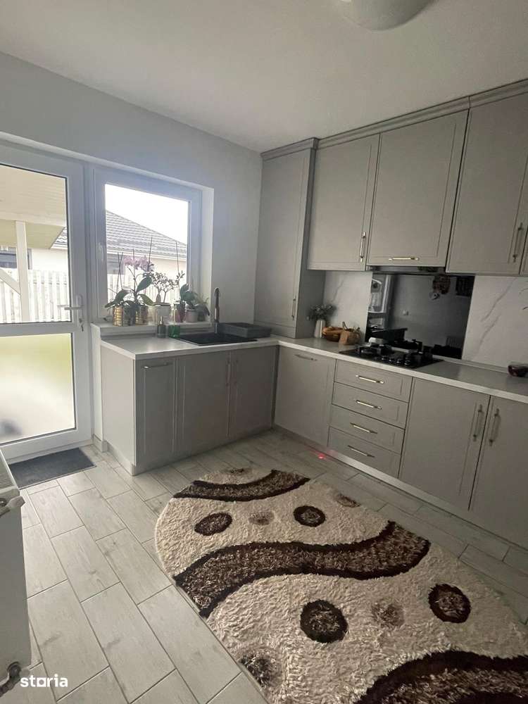 Casa individuala, mobilata si utilata, cu teren de 500 mp., in Harman-11