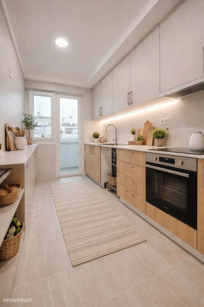 Apartamento T3 Totalmente Remodelado, São Domingos de Benfica.-3