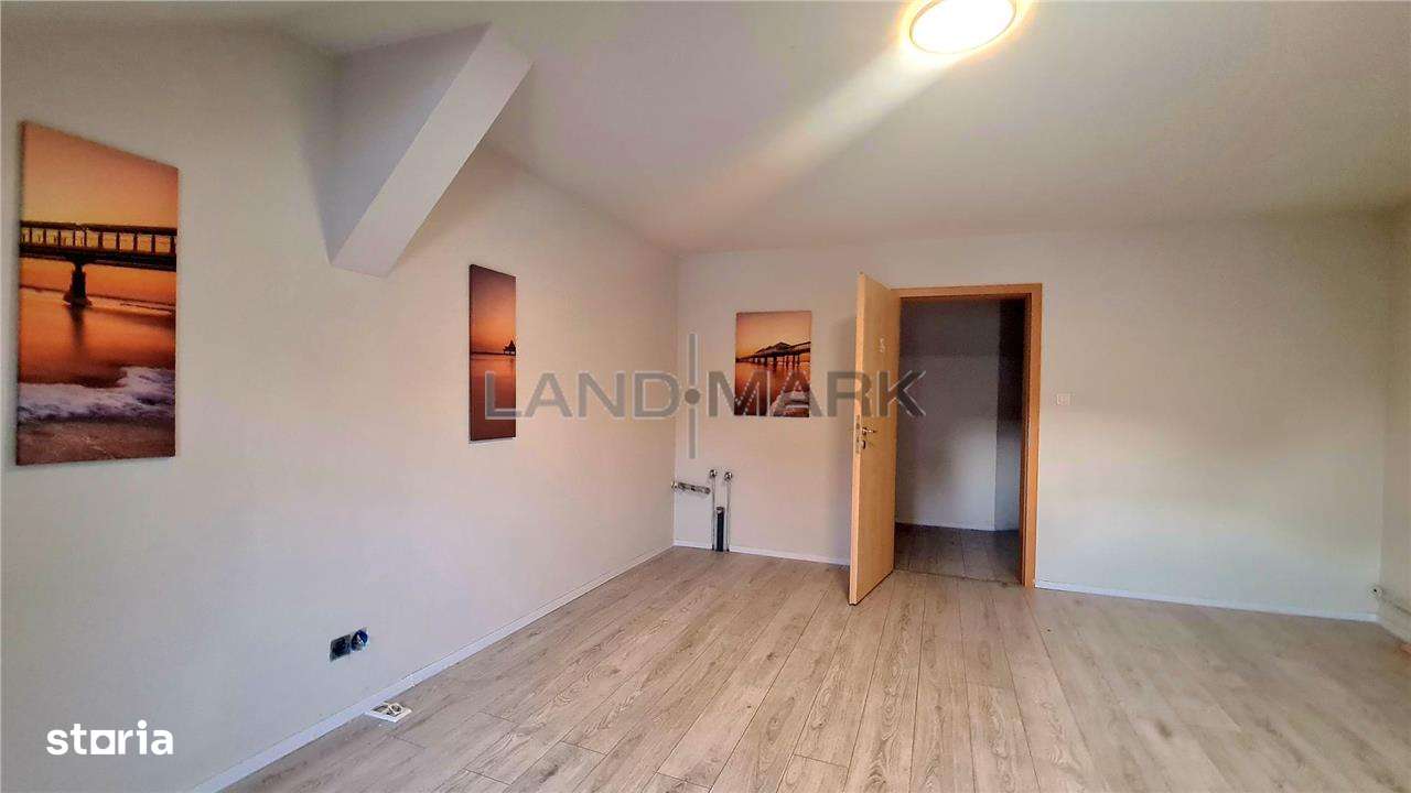 Casa cu 10 camere de vanzare,  zona Semicentrala,-12