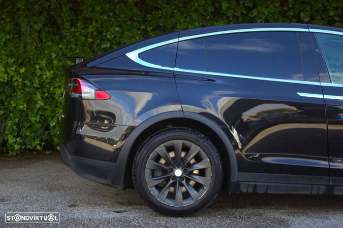 Tesla Model X 100D - 5