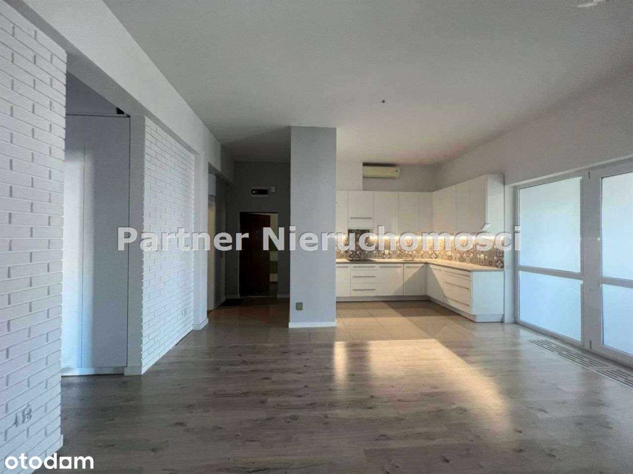 450m!!!!! Parking! Winda!! Gabinety Medyczne!! - Pełny obrazek: 2/8