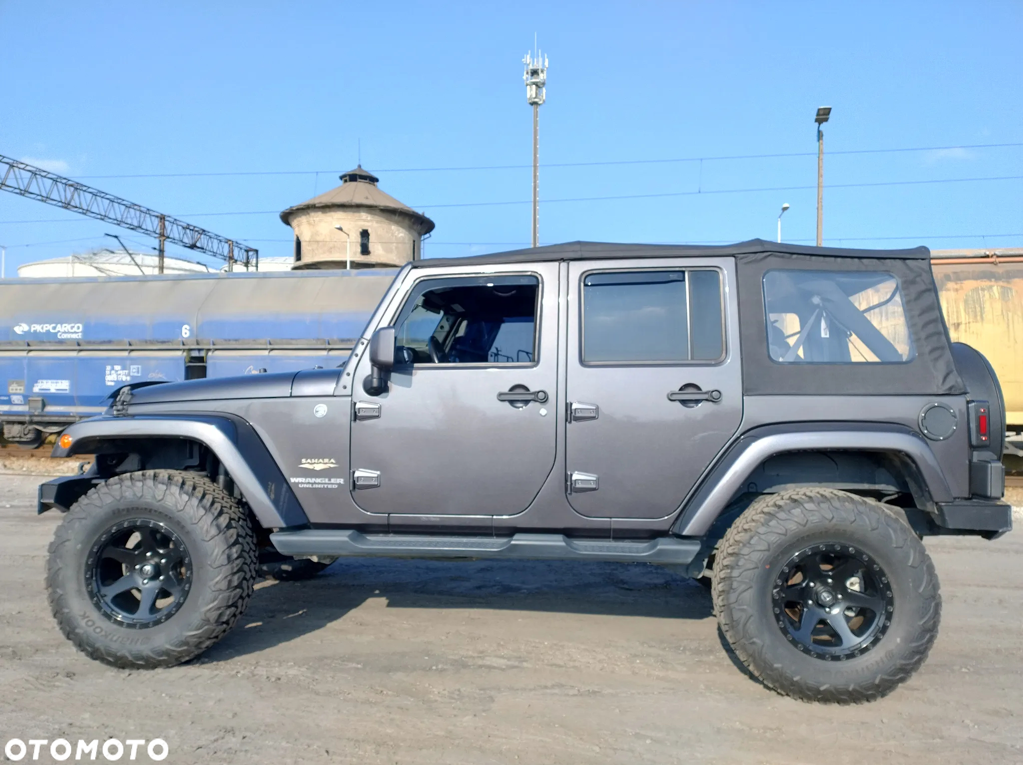 Jeep Wrangler - 4