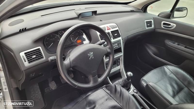 Peugeot 307 SW 1.6 HDi Premium - 11