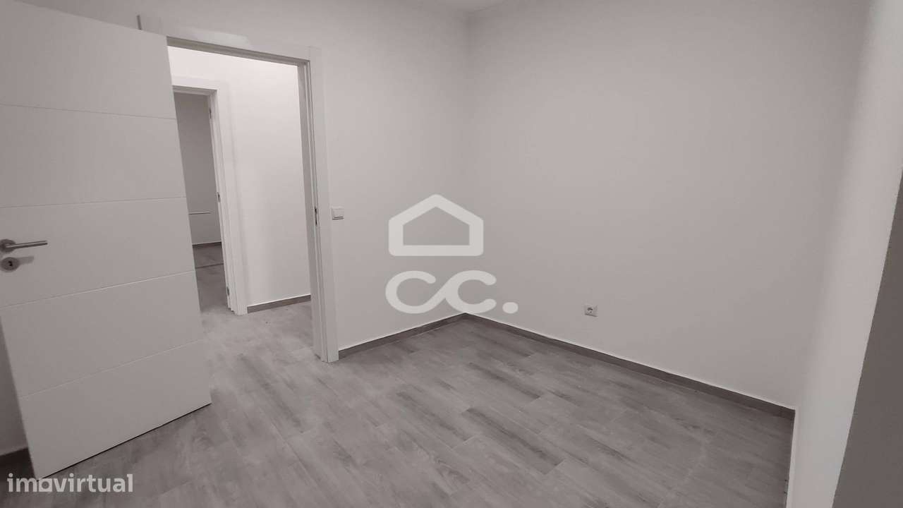 Moradia Rés do Chão e CaveT3 remodelada em Beja - Grande imagem: 4/24