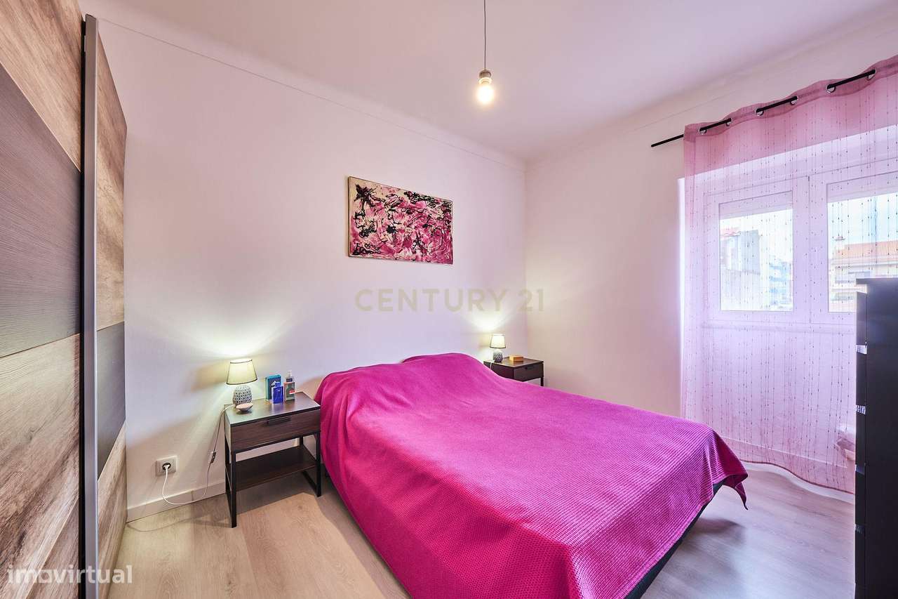 Excelente Apartamento T2 Totalmente Remodelado no Centro do Pinhal Nov - Grande imagem: 5/18