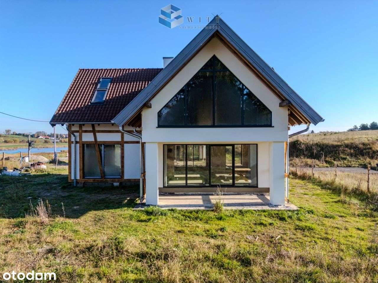 Dom z duszą Warmii i nowoczesnym charakterem-3