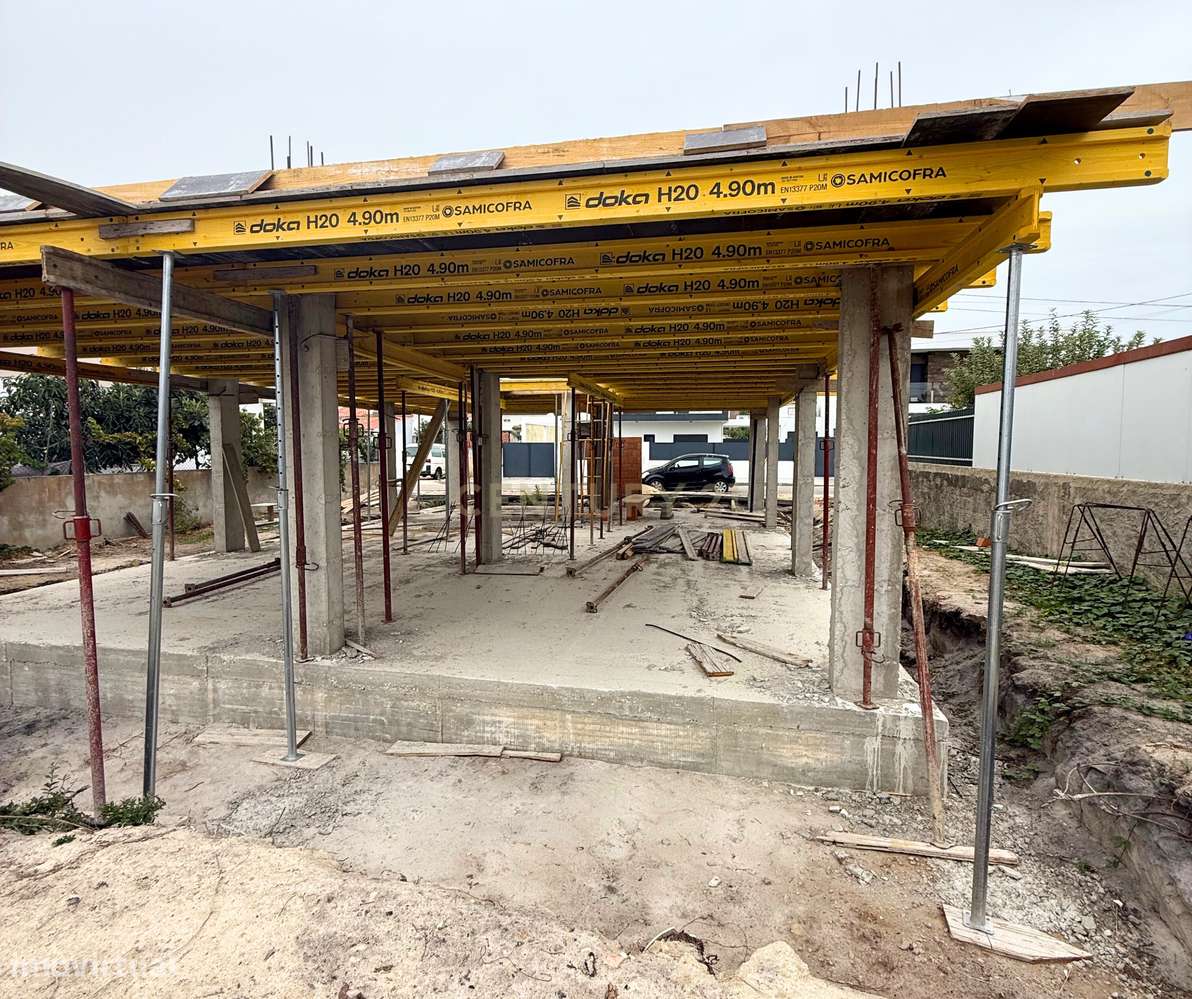 Moradia T3 com Piscina e Estacionamento - Fernão Ferro -Seixal - Grande imagem: 3/9