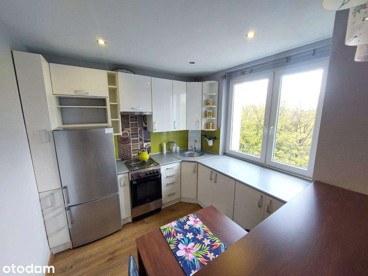 Kawalerka typu studio z balkonem z  pięknym widokiem na zieleń-3