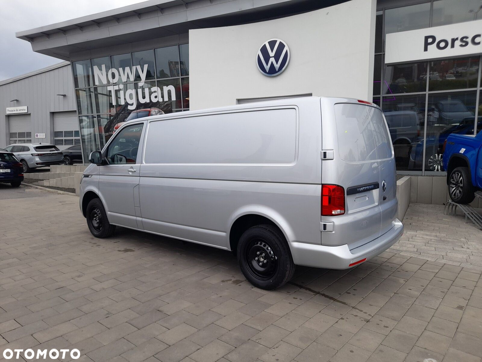 Volkswagen Transporter Transporter 6.1 Furgon silnik: 2,0 l TDI EU6 SCR BlueMotion Technology 110 kW skrzynia biegów: 7-biegowa DSG rozstaw osi: 3400 mm - 3