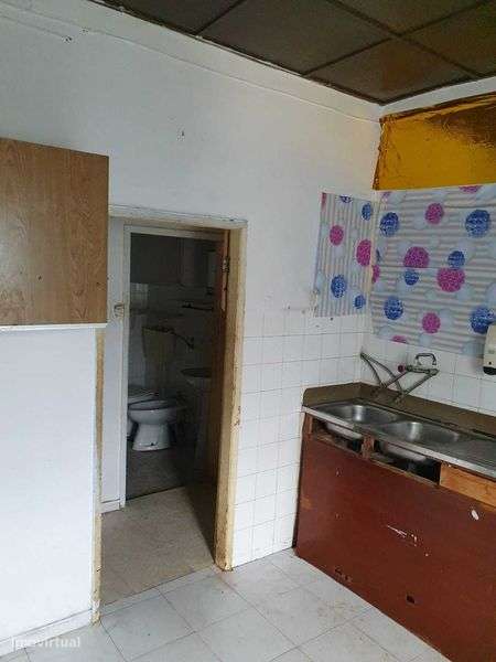 Edifício com 6 apartamentos + terreno com 600m2 - Grande imagem: 4/8