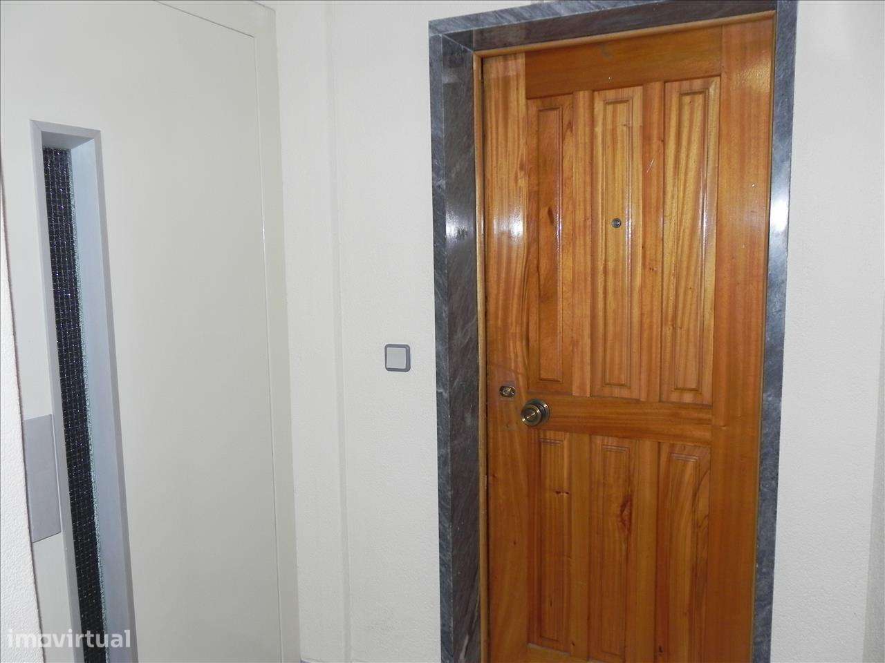 Apartamento T1 - Agualva - Grande imagem: 3/13